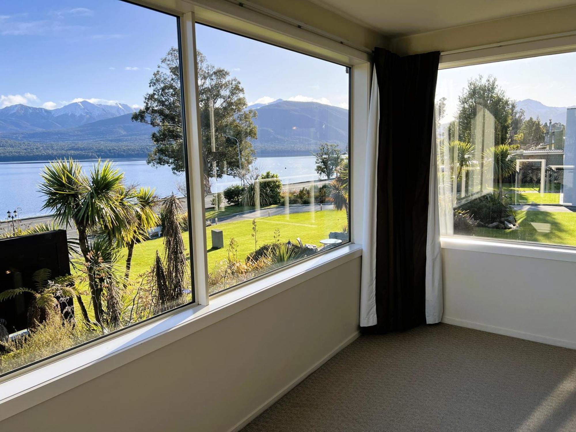 Fiordland Lakeview Motel And Apartments 테아나우 외부 사진